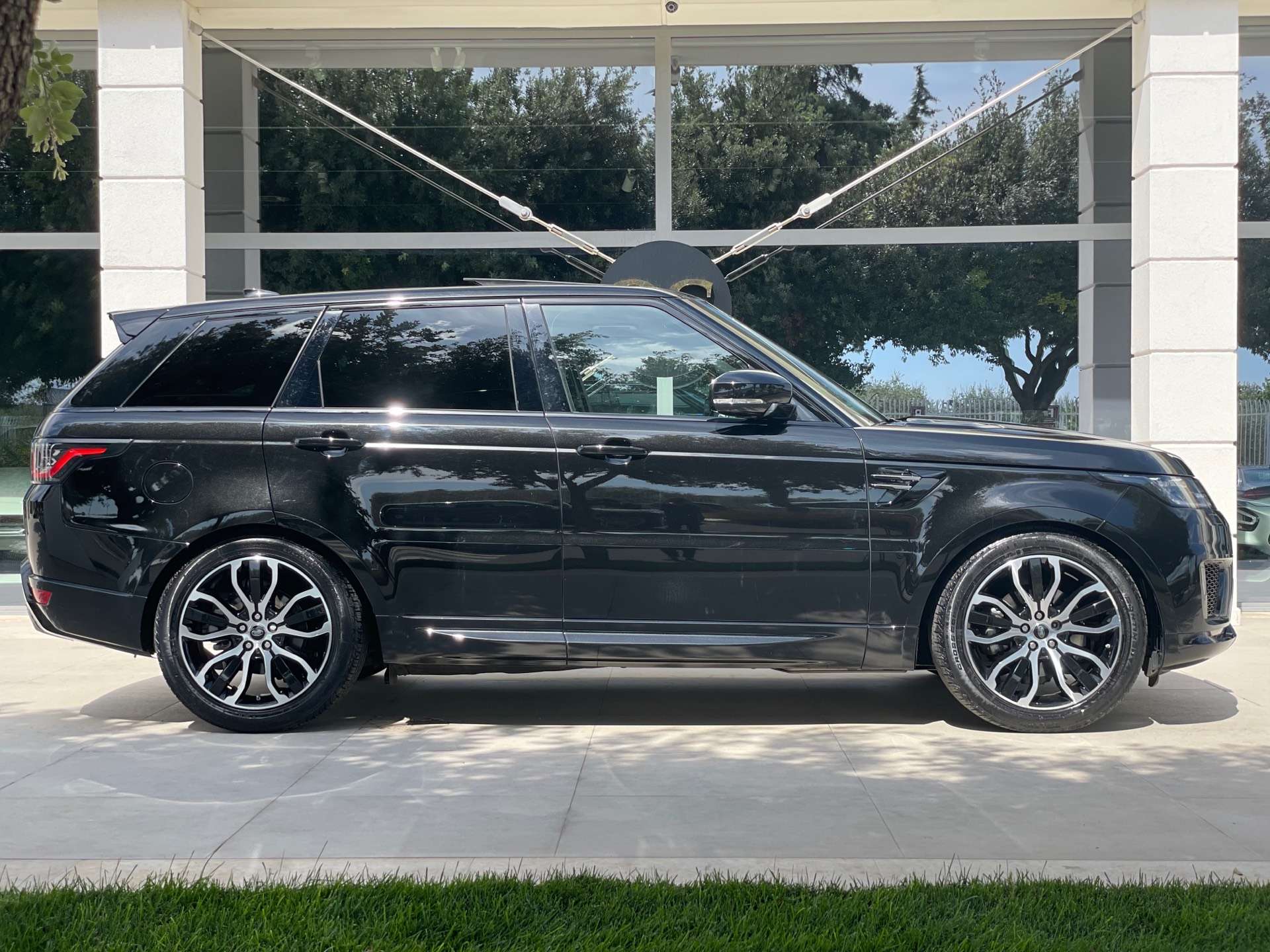 Range Rover Negru Land Rover Range Rover Sport NERO MET metallizzato 3.0 SDV6 HSE DYNAMIC ...